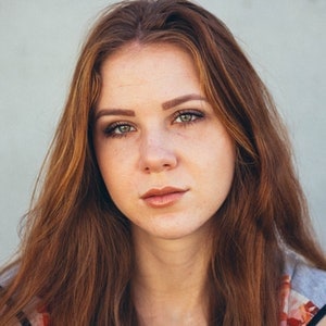 attractive-beautiful-beauty-2169434.jpg